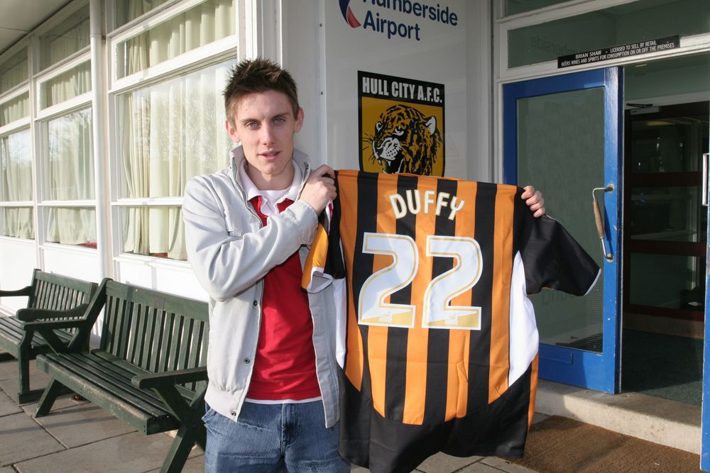 Darryl Duffy Signing Hull Darryl Duffy Signing Hull