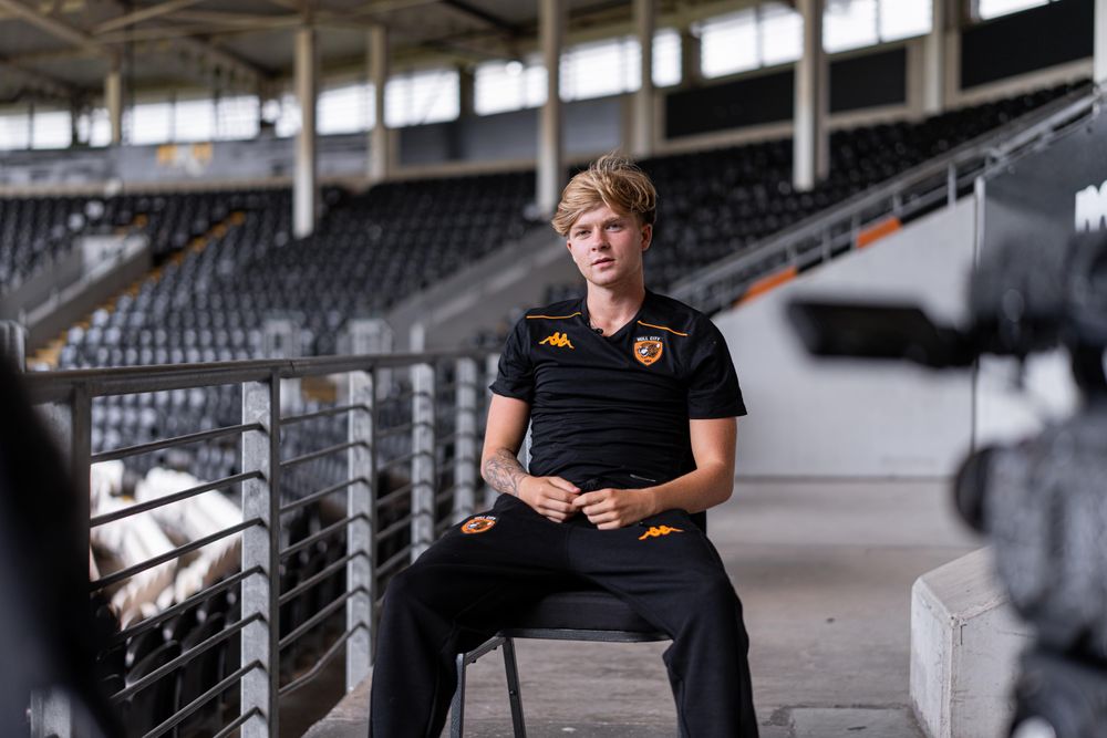 Harry Vaughan New Contract June 2023 (6).jpg Harry Vaughan New Contract June 2023 (6).jpg